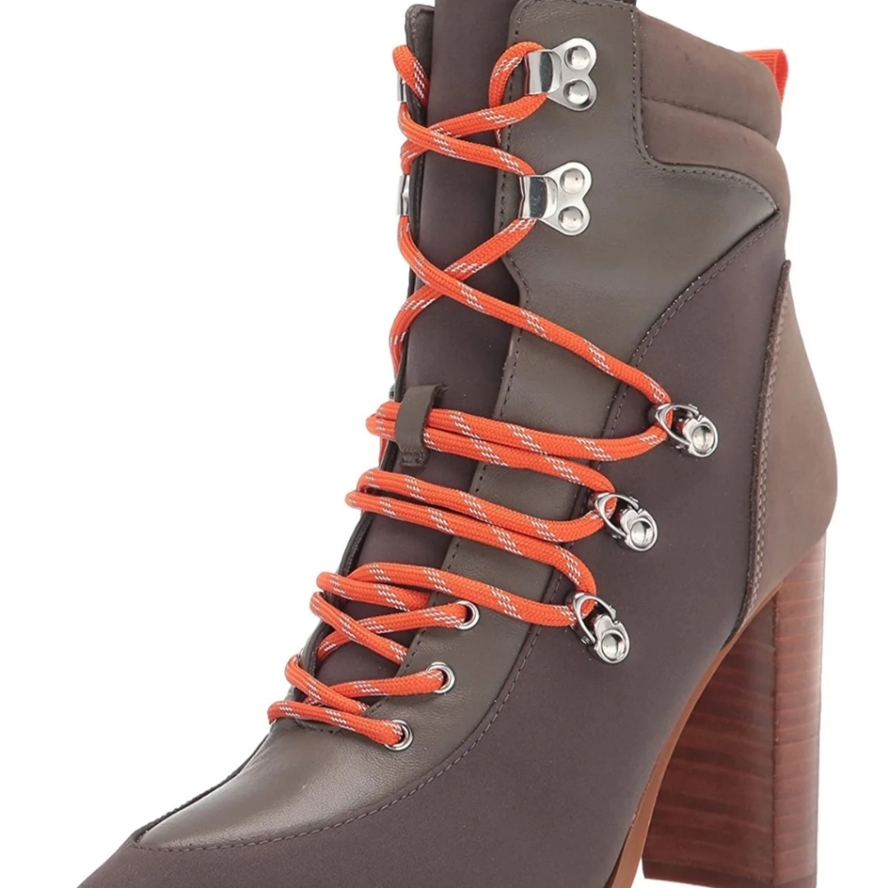 NIB Steve Madden Karey Bootie